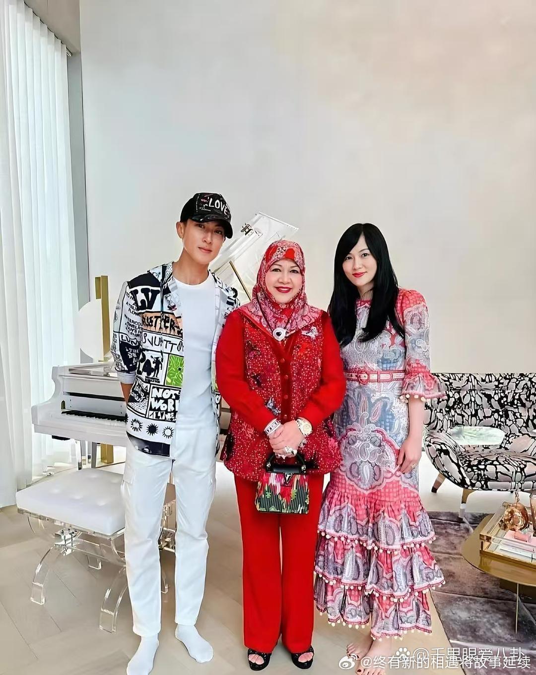哇塞！吴尊一家也太幸福了吧！他老婆还是那么漂亮，果然啊，女人婚姻幸福不幸福，看脸