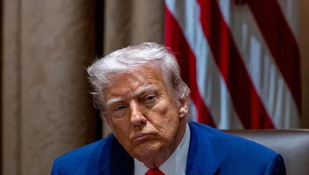 特朗普第二任期的混乱局面已经彻底失控，一系列自导自演的操作，最终全反噬到自己和美