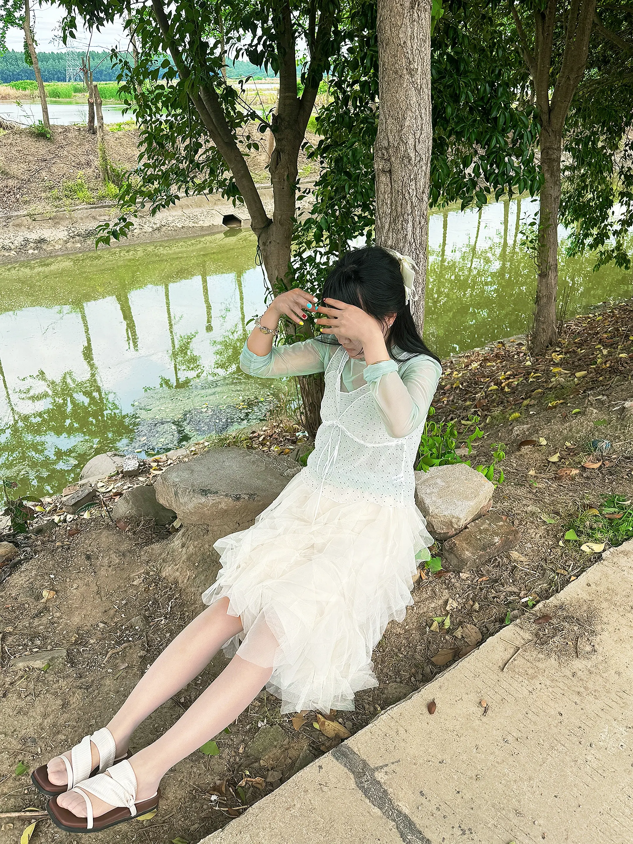 心狠是错 心软也是错。