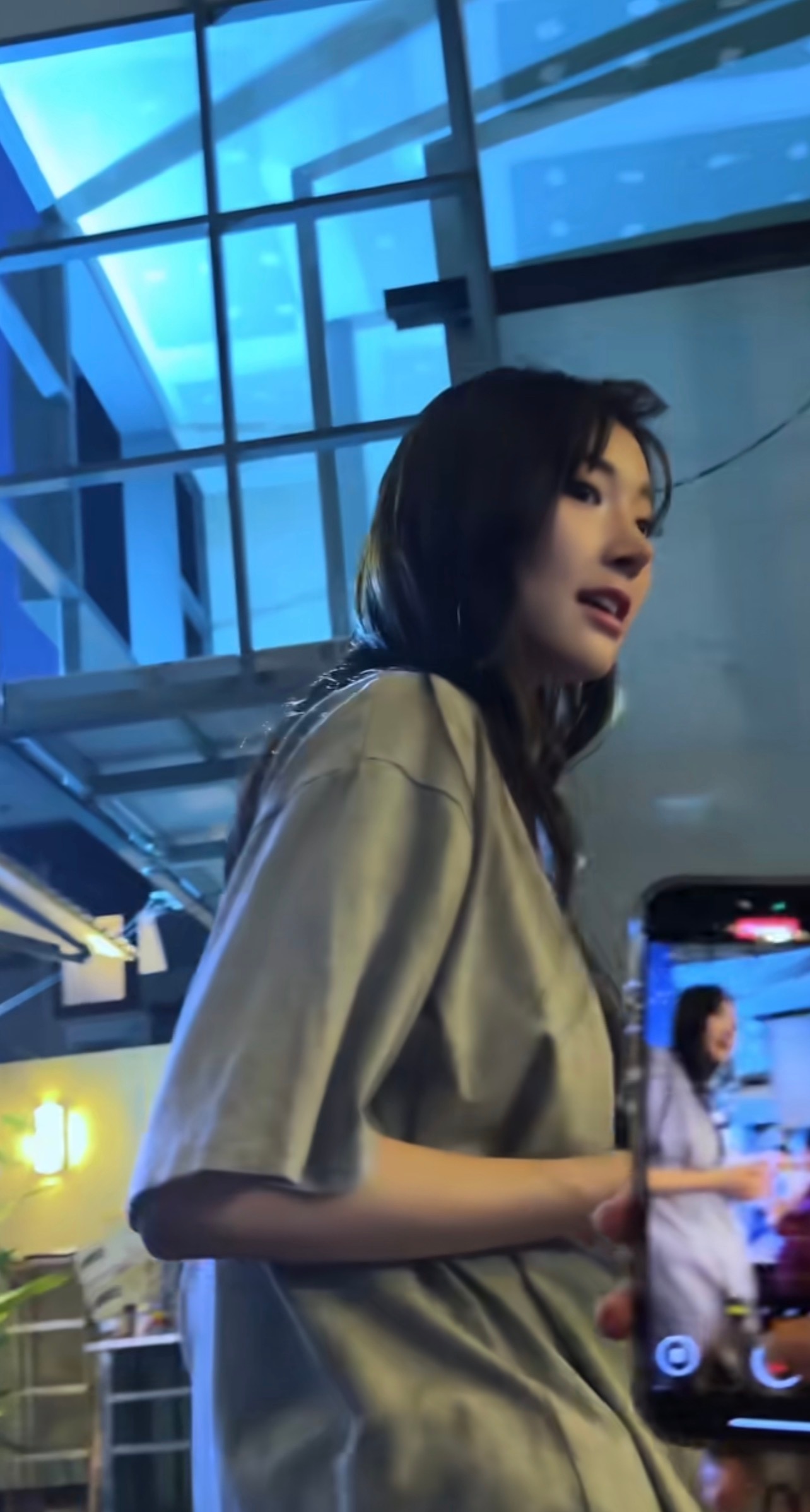 我倒是可以嫁给这条一米七四的流浪汉 