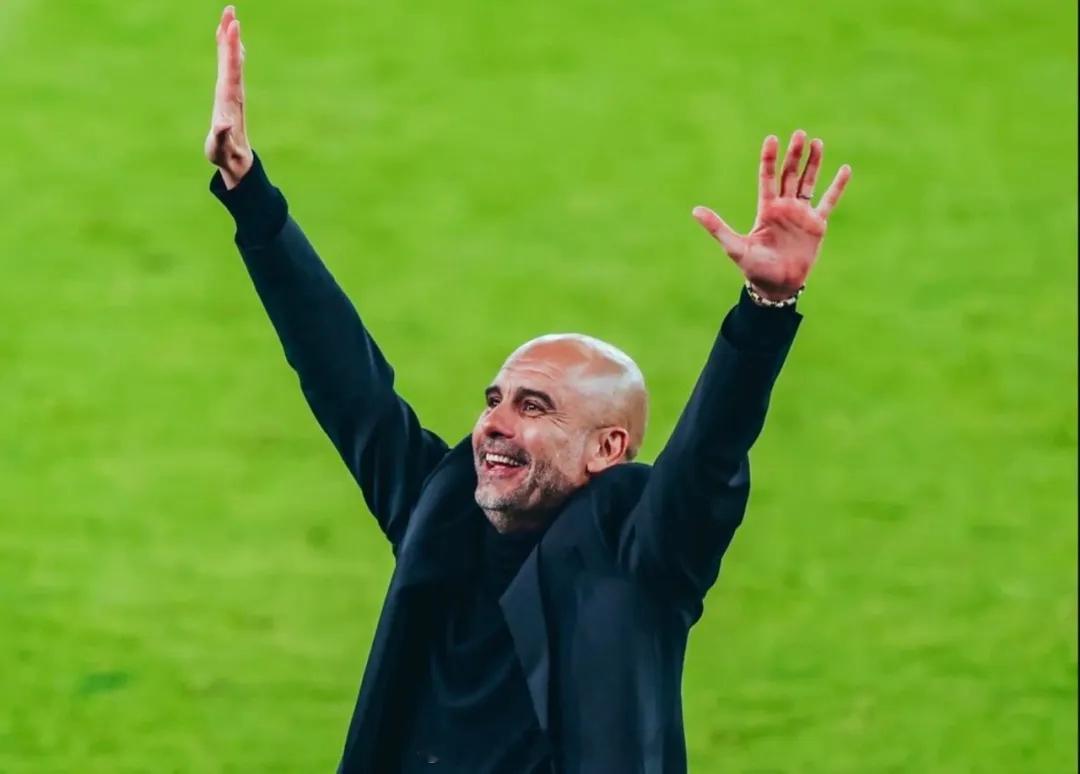 瓜迪奥拉在赛前新闻发布会上再次被问到了未来问题。对此曼城主帅表示：“你们是想炒了