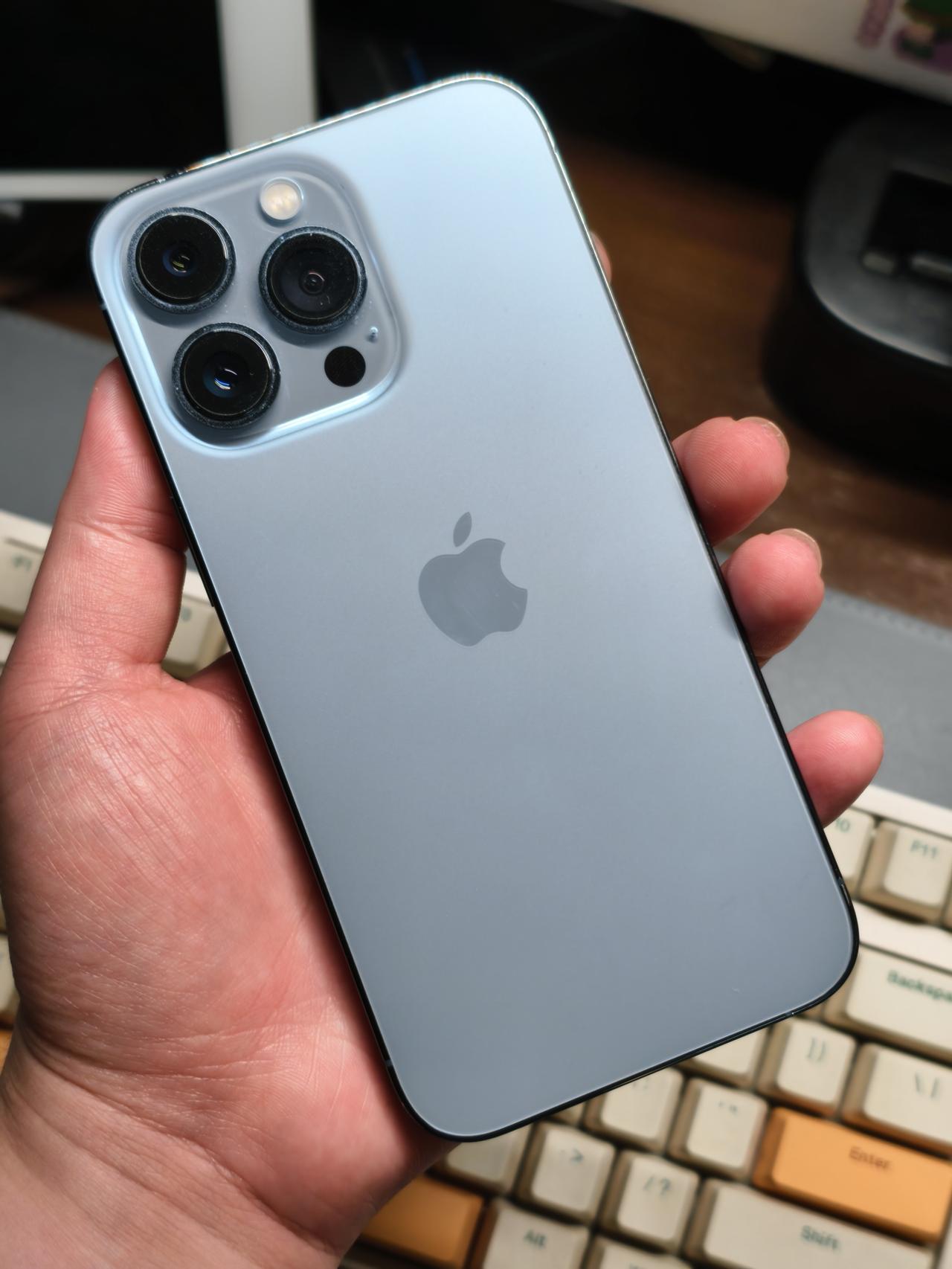有13Pro等18Pro的吗？
一代钉子户13Pro真神
iOS16系统刷个巨魔