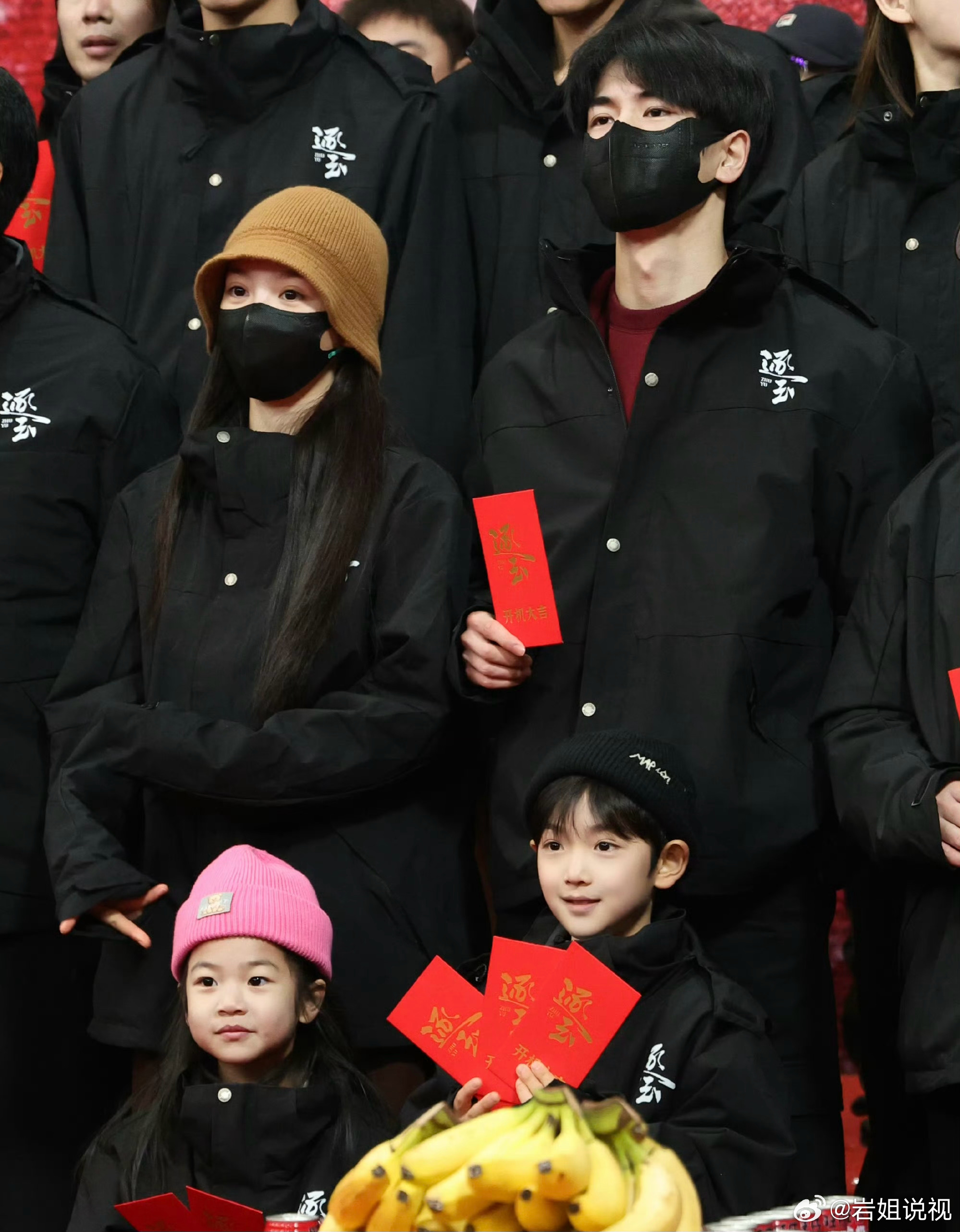 陈都灵、周翊然、唐晓天、王瑞昌等主演的电视剧《翘楚》开播后，备受关注的除了陈都灵