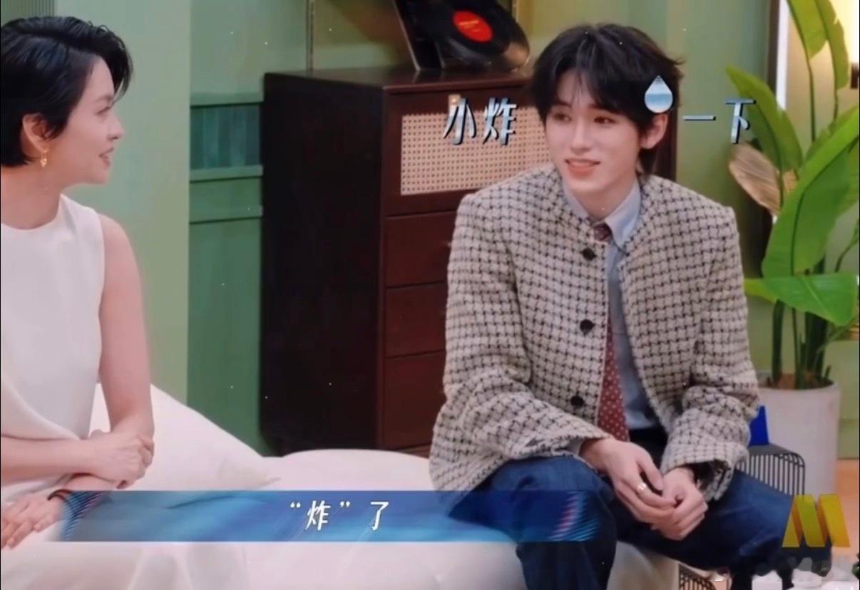 宋亚轩队长主动打头阵宋亚轩开场打头阵 不惧开场挑战勇敢上场，少年嗓音清澈治愈，整