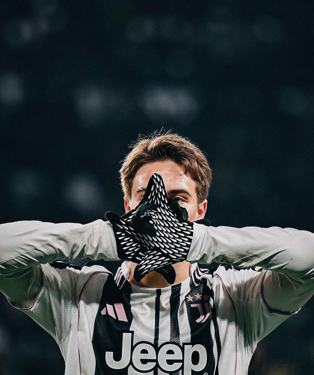 🚨⚪️⚫️阿丁·利希納即將加盟尤文圖斯。拜仁慕尼黑將保留未來轉會費的一定比例以