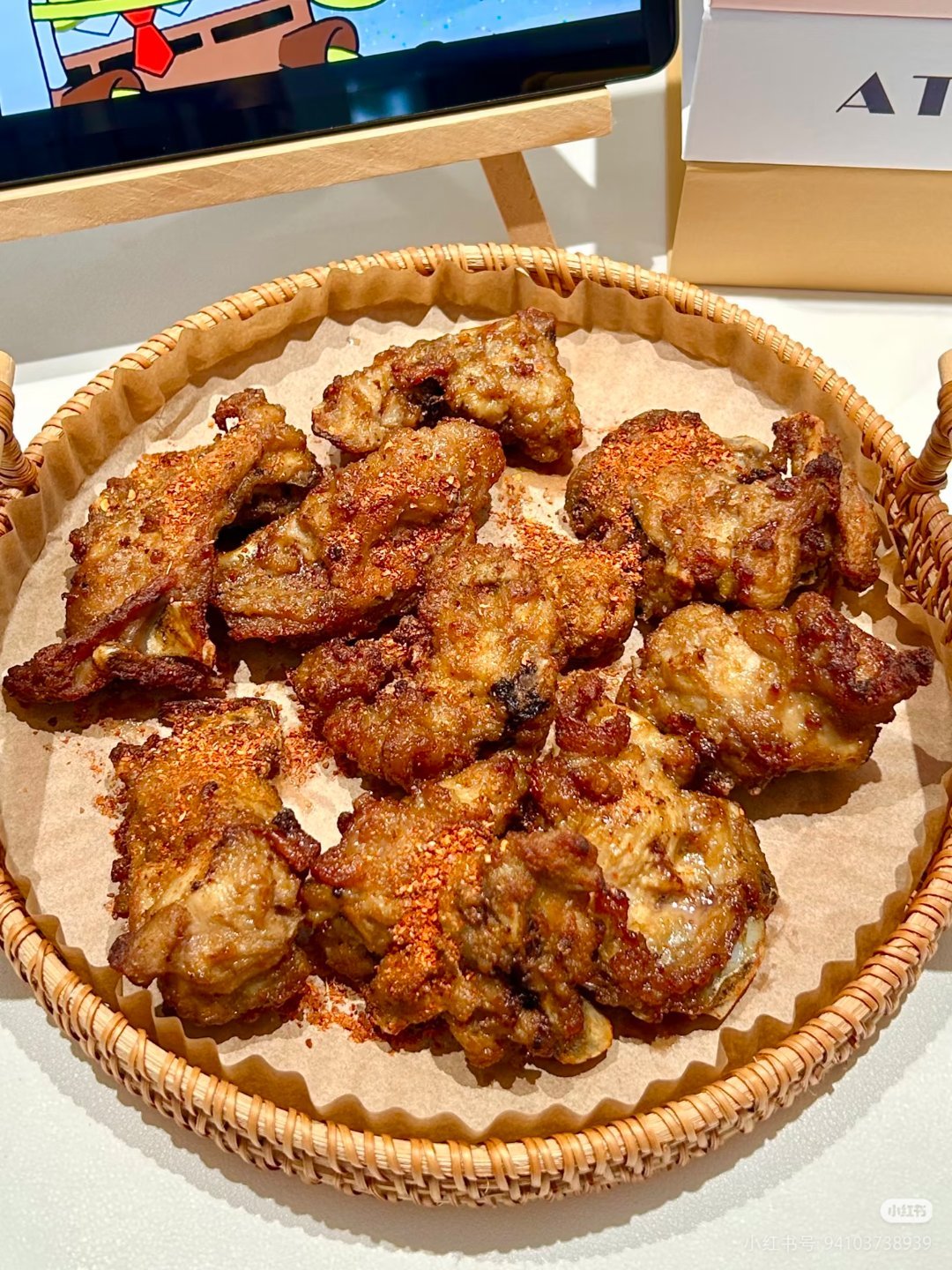 一直不理解鸡架这种食物 直到某次路过夜市被香味勾住！骨缝里藏着的肉香裹着孜然辣，