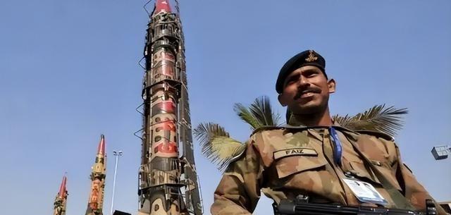 以色列闯下滔天大祸，美国彻底护不住了？巴基斯坦核武杀招已就位！

今年年初以来，