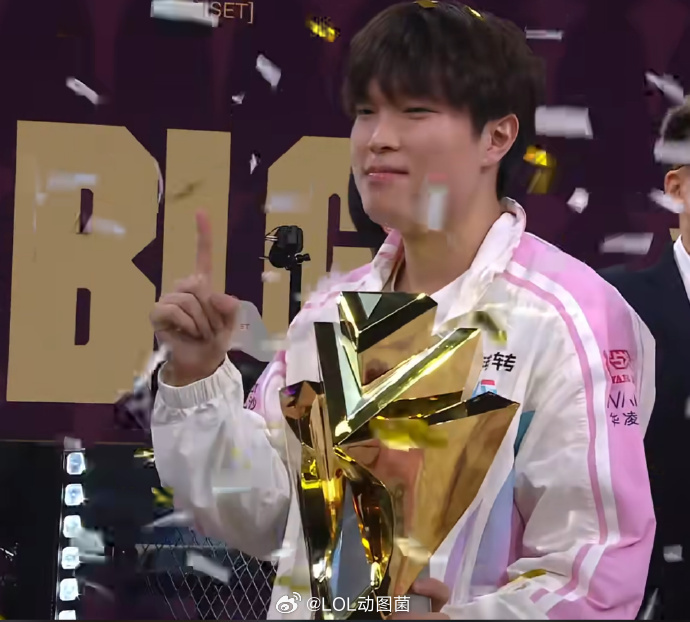 BLG首个国际赛冠军 恭喜BLG获得首个国际赛冠军！队史新纪录！全球先锋赛Day