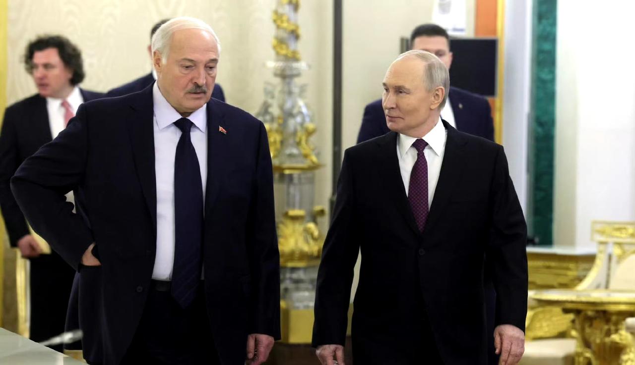 俄白联盟峰会。
普京说，俄白两国已经构建统一的经济、国防、移民和人文空间。 ​​