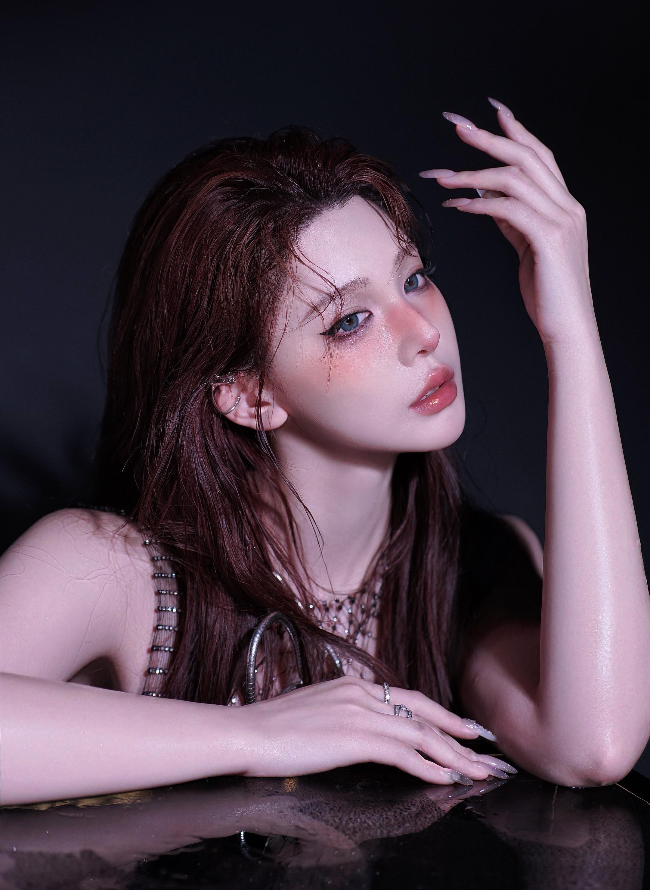 我自有千面外貌  你所知不过尔尔