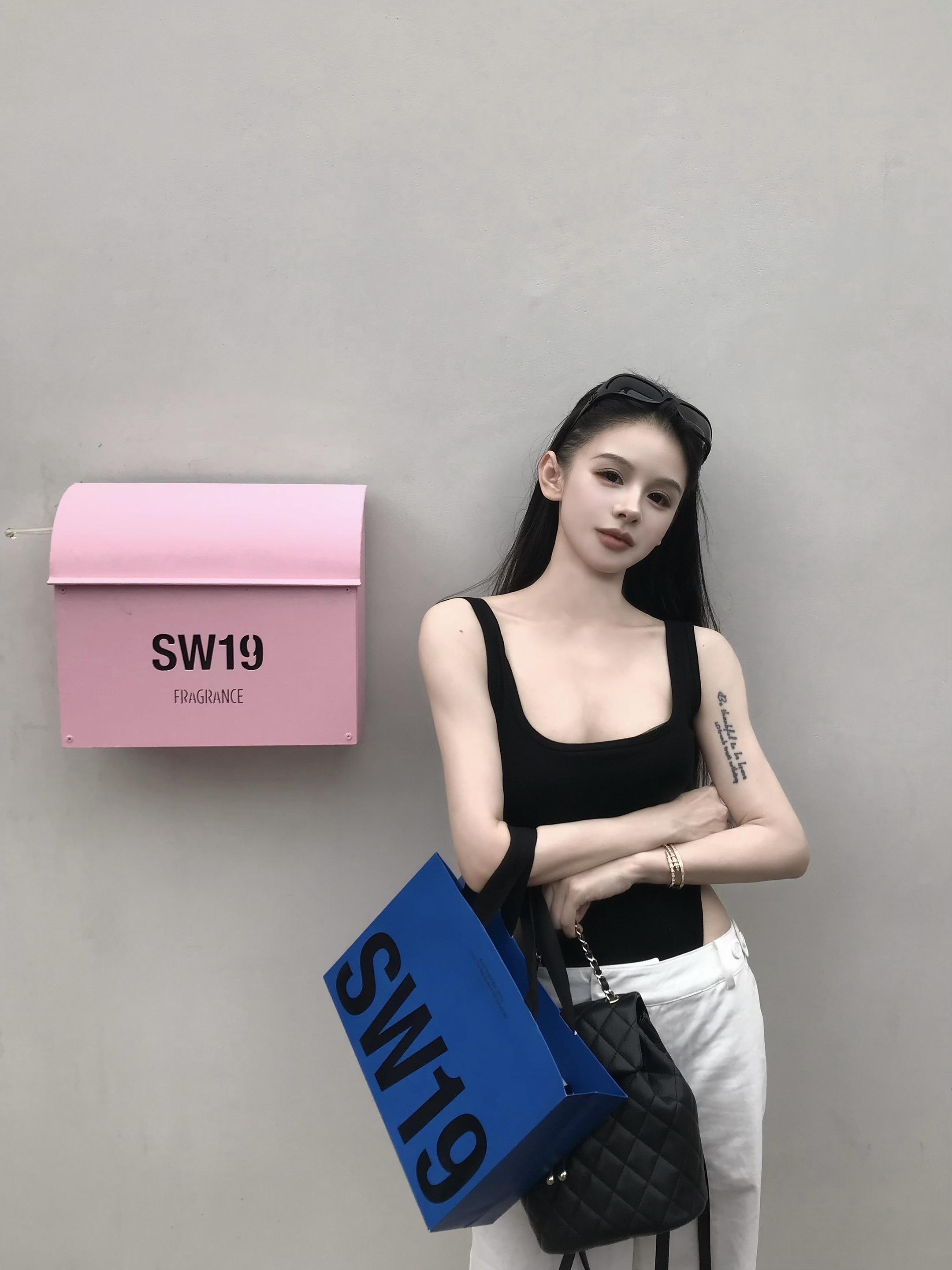 空有人间自由身。