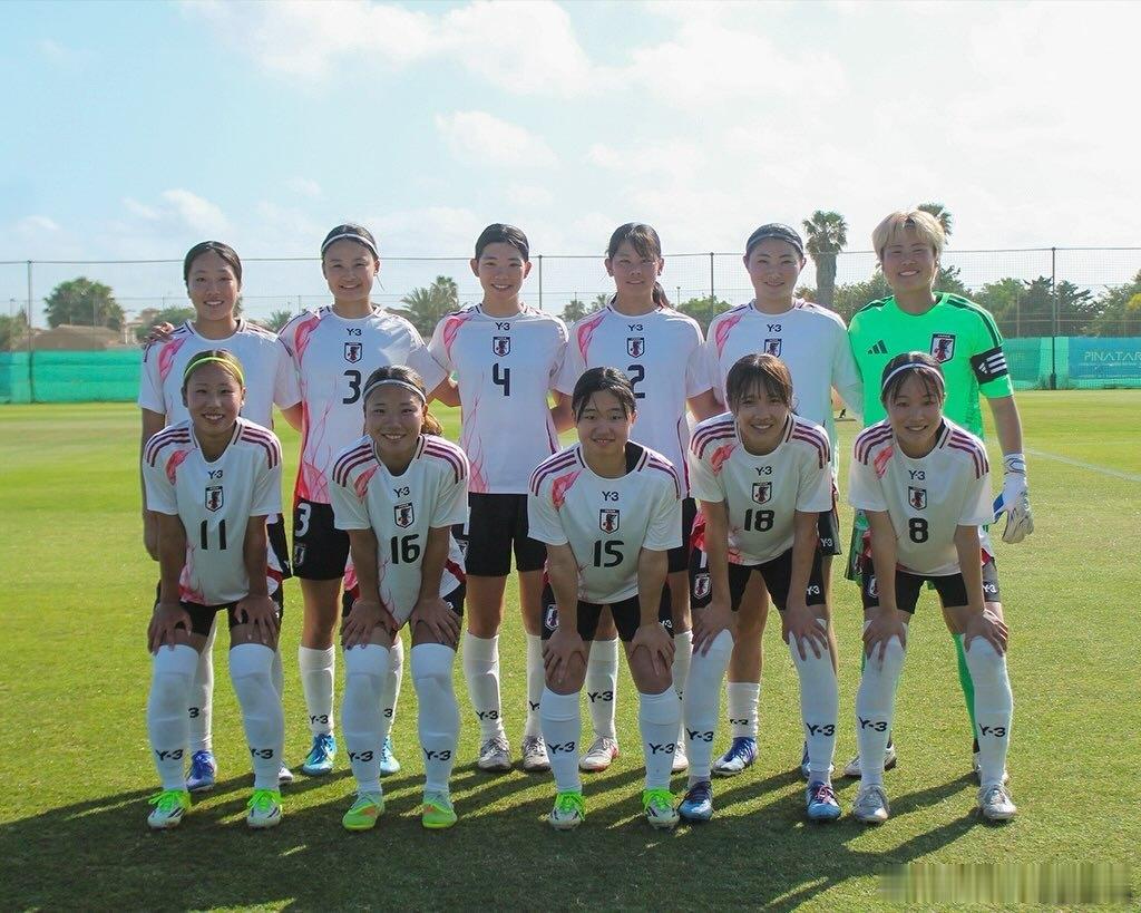 U20日本女子代表 6月3日全封闭友谊赛，对阵皇家穆尔西亚俱乐部U-15男足。（