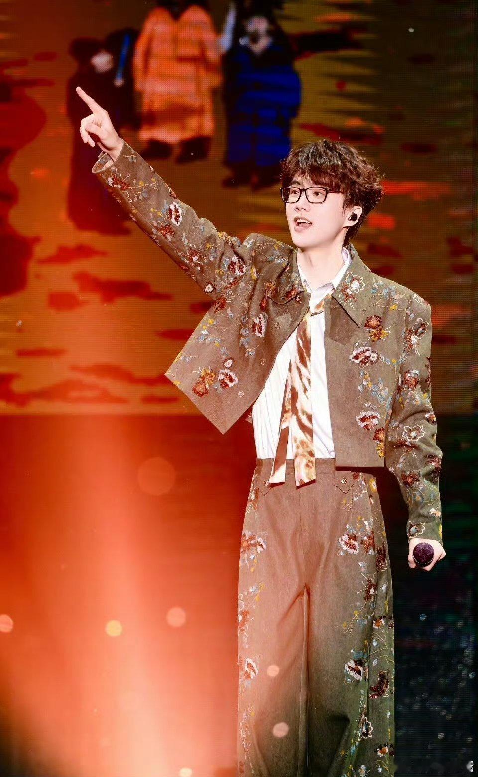 李玉刚应不应该骂 ​​​