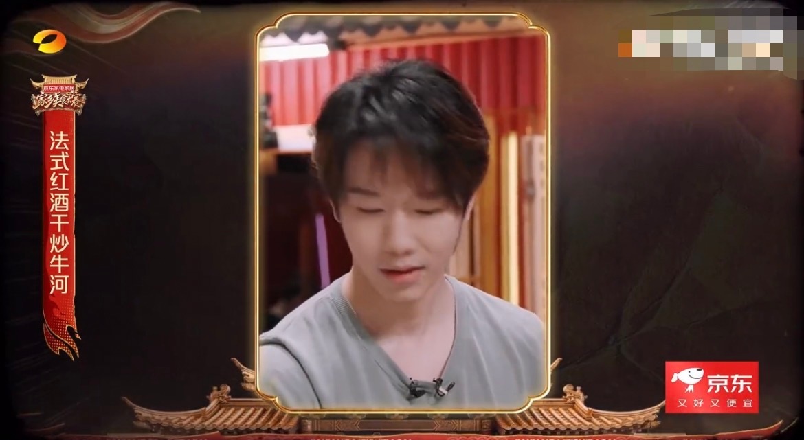 短剧演员转型当厨师这小哥太真实太逗， AI抢饭碗，厨师小哥回老本行。 家乡美食大