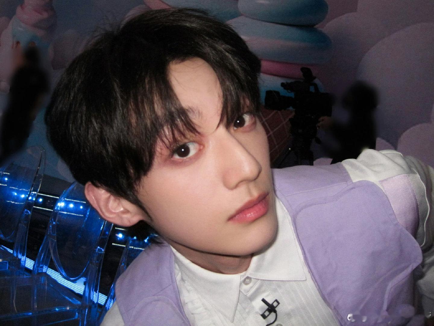 赖伟明 好六你好星期六这期好六被赖伟明圈粉！状态全程在线，接梗玩梗都很可 