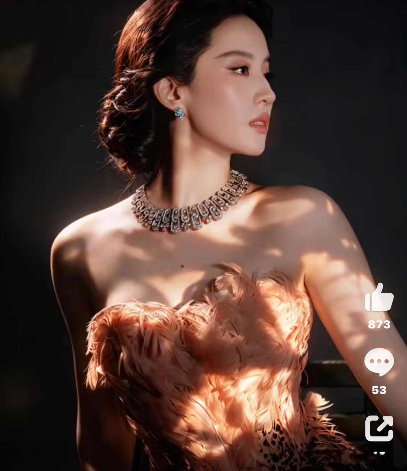 刘亦菲VOGUE淋雨压轴神仙姐姐就是神仙姐姐，真的美到极致 ​​​