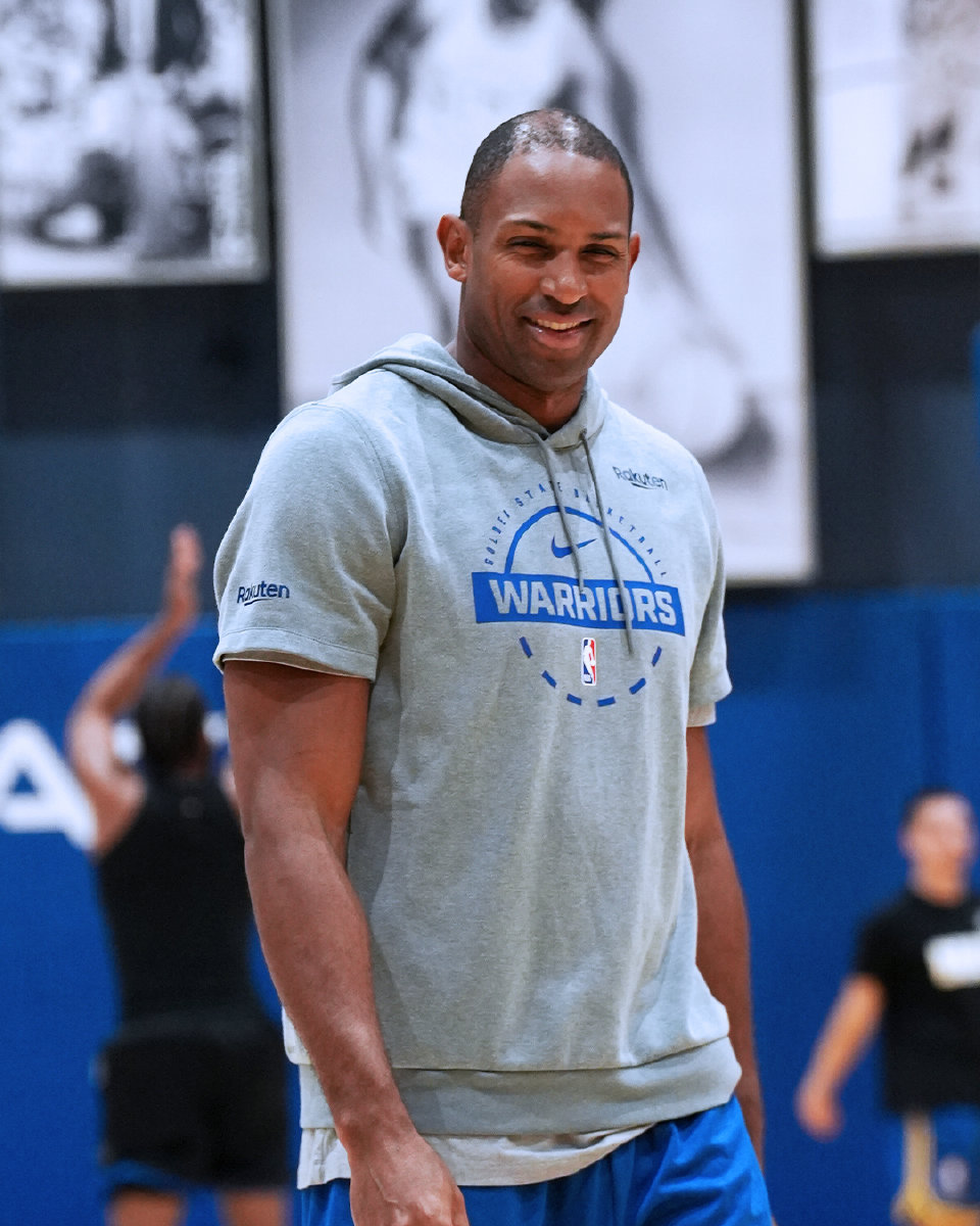 据消息人士透露，霍福德￼因伤病管理将缺席明天勇士主场迎战太阳队的比赛 ​​​