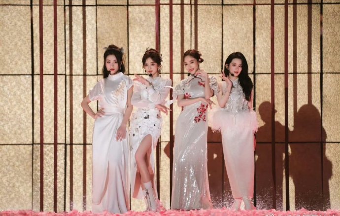 陈昊宇&陈丽君&吴宣仪&侯佩岑《花田错》 ​​​