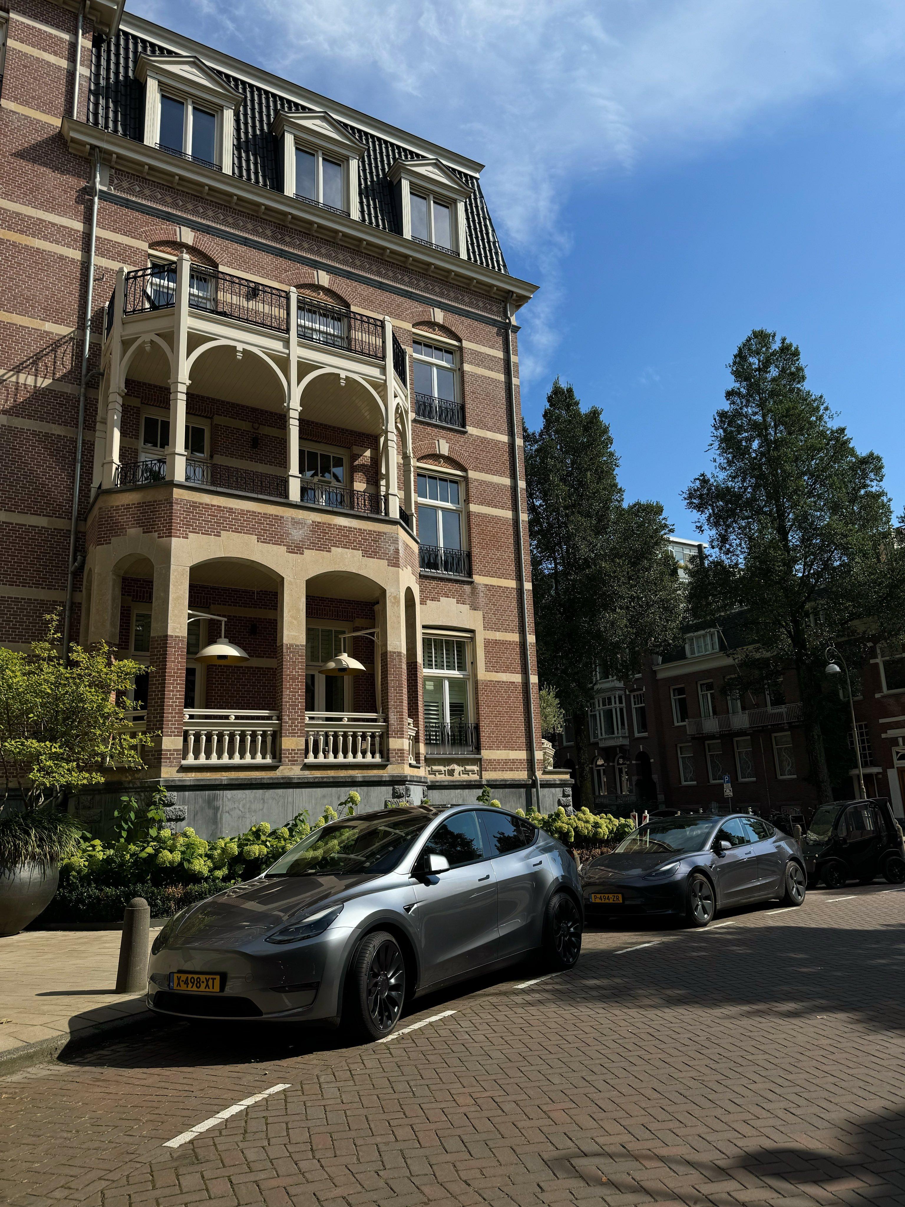 特斯拉首次在印度招聘人工智能硬件工程师：“通过打造定制芯片和优化架构，该团队确保