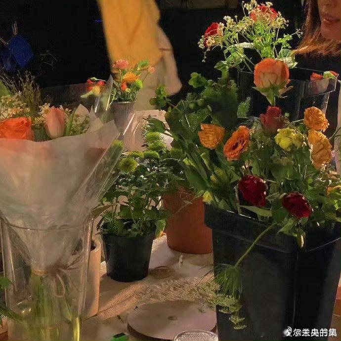 其实你没那么多观众，别天天当个小丑活那么累。 ​​​