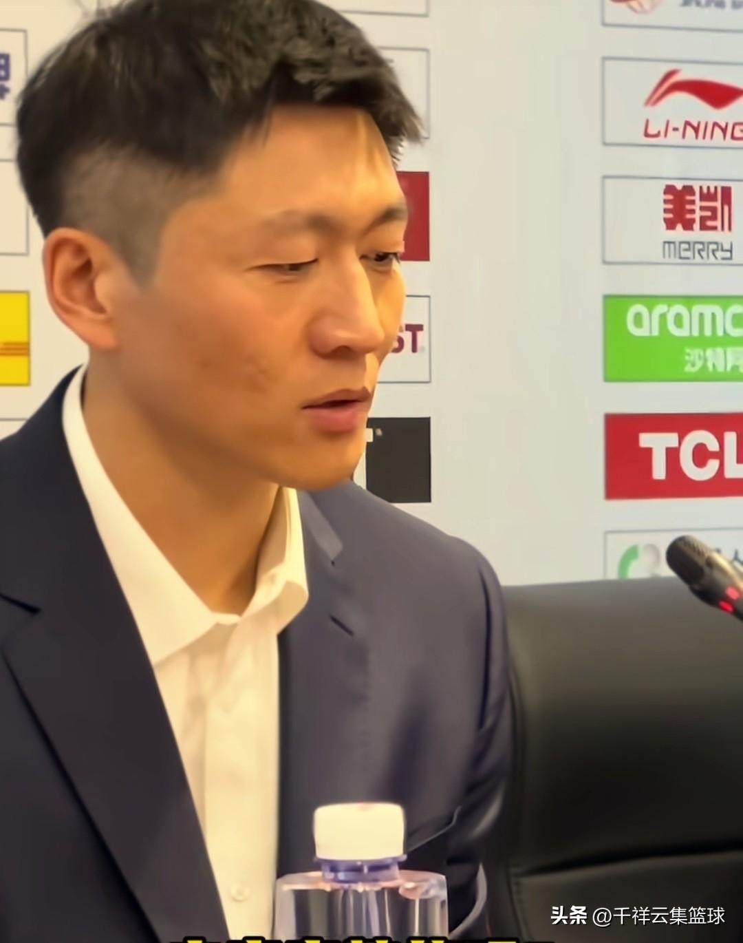 本人觉得，李昂虽然只执教两场比赛，我们已经看到他在NBA学到的先进篮球理念，如果