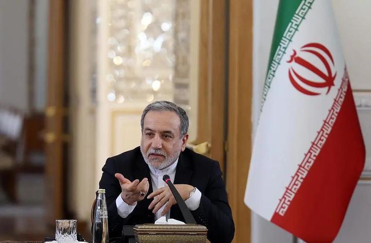 急等和谈回应，等来的却是战争警告！伊朗外长密会普京后突然对美发出“前所未有军事行