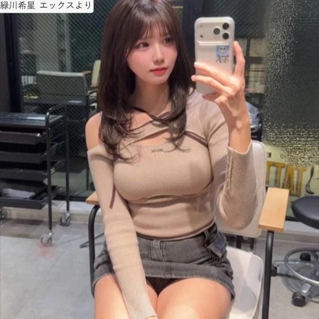 腿长90cm的高个子前偶像
緑川希星22岁，前偶像、现役Cosplayer
身高