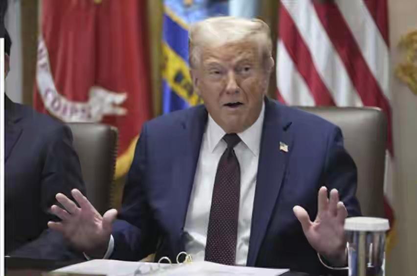 特朗普关税遭质疑！最高法院裁决悬未决，美国人钱包还能撑多久？