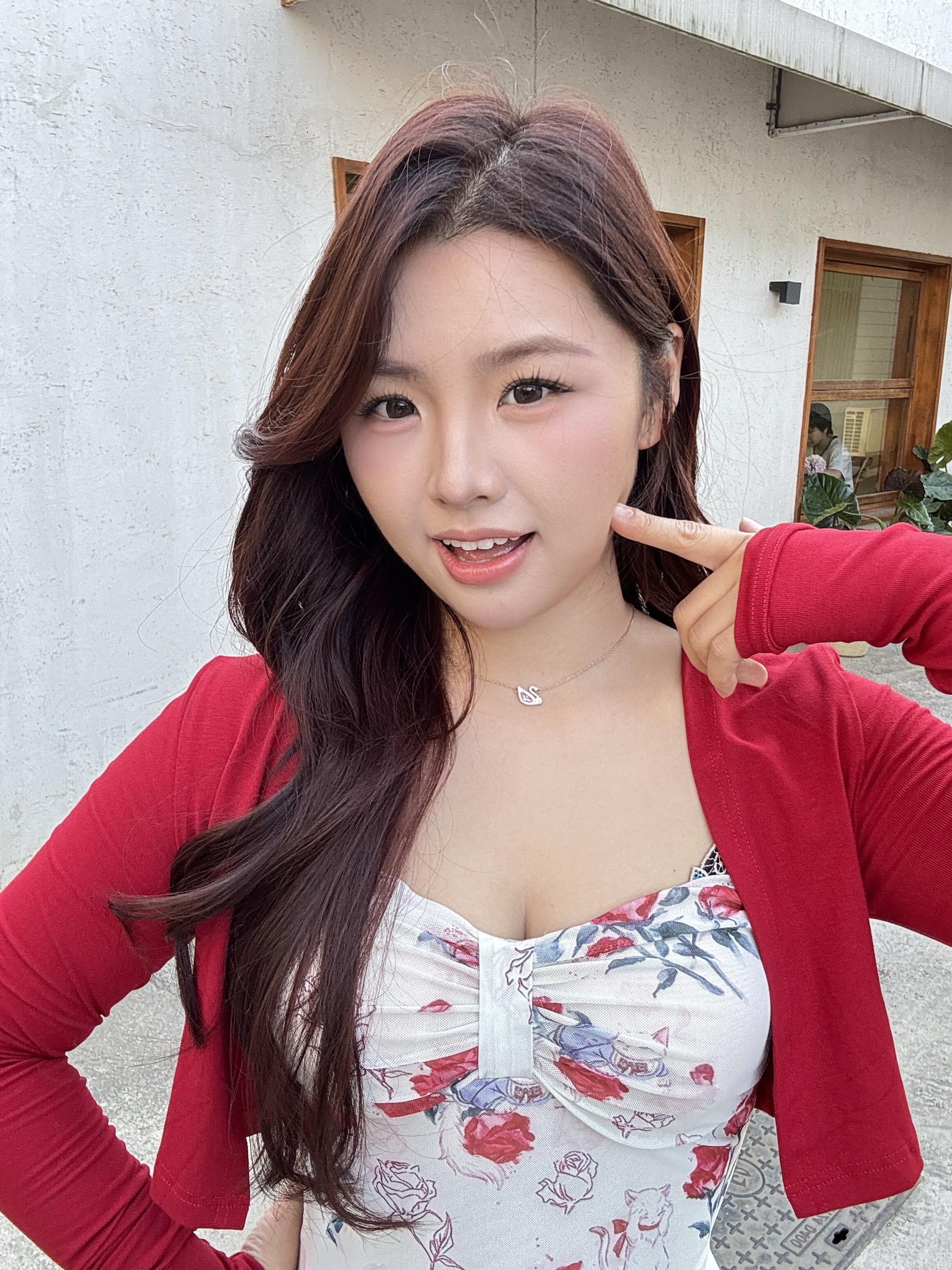 我就是很明媚呀