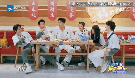 #范丞丞画里都是感情##范丞丞画的李晨肱二头肌# 范丞丞画的李晨肱二头肌，哇塞呀