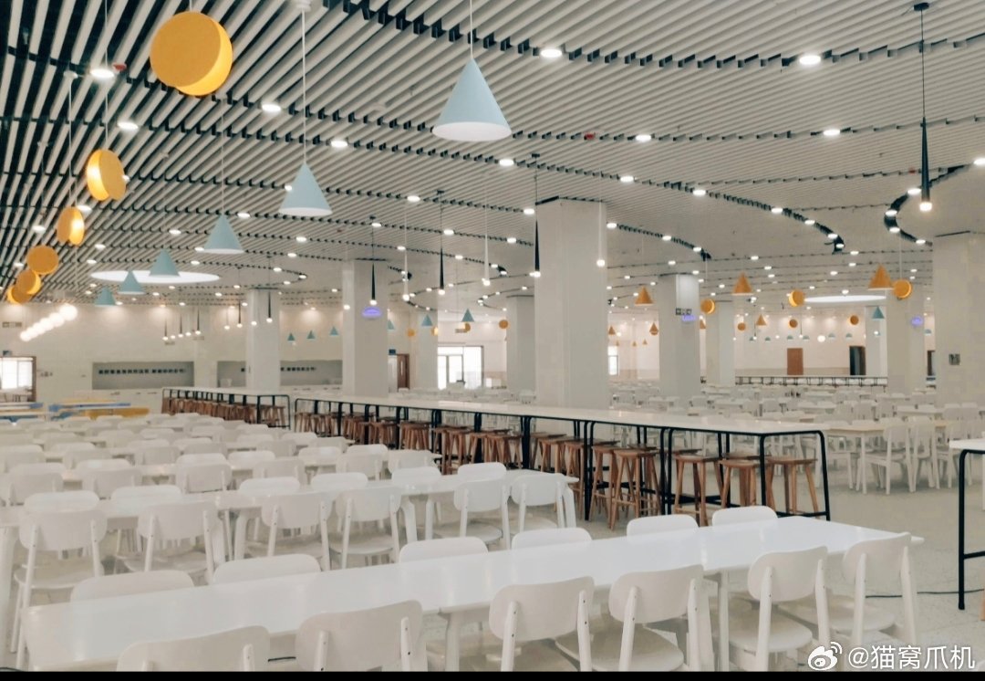 比亚迪春季大规模招聘超4000名工人，最高月薪上万说起比亚迪招聘，大家可能印象都