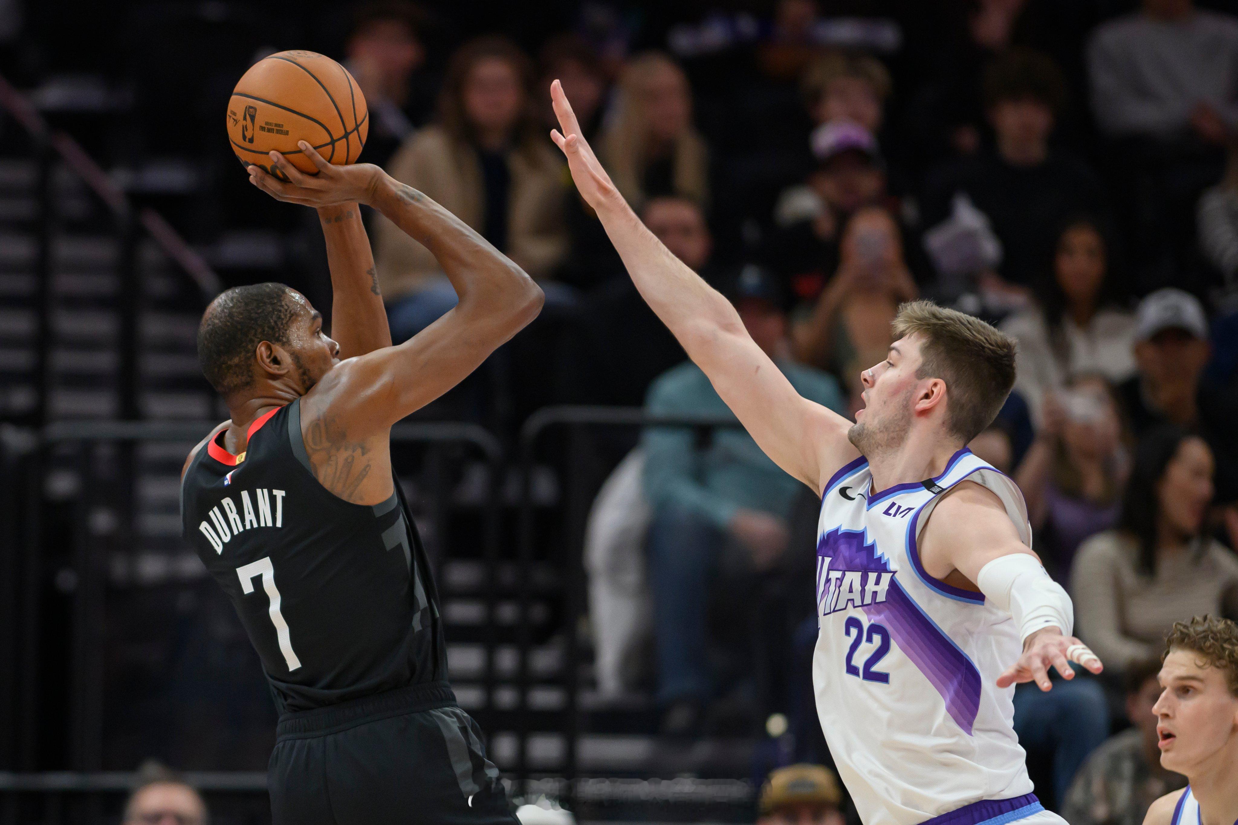 杜兰特目前25分+80%真实命中率的场次排在历史第二，仅次于库里。休斯顿火箭火箭