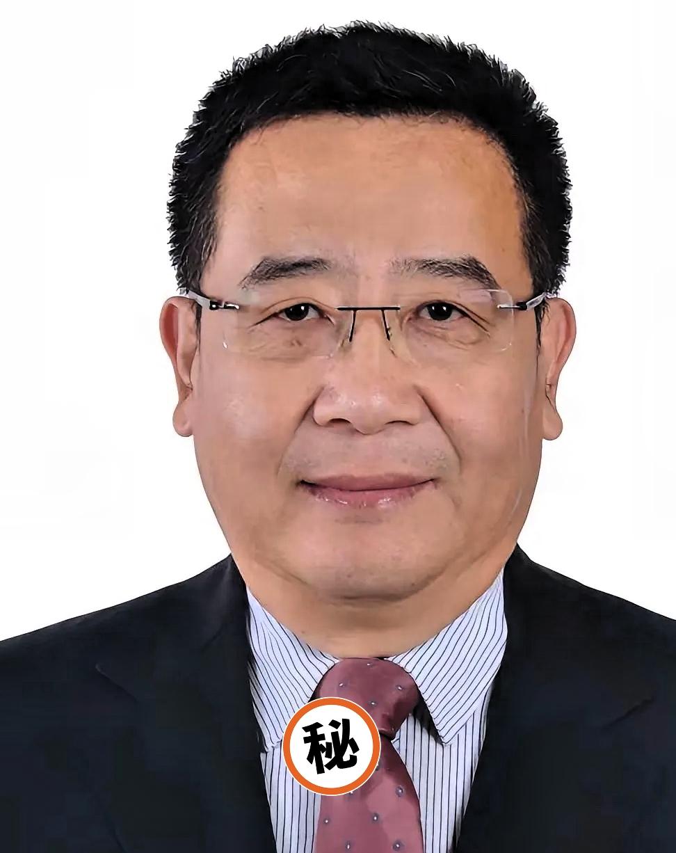 又是这个骨子里冥顽不化的老公知——刘亚东，又跳出来作妖了！这次急着跳出来反对美西