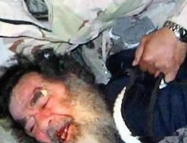 从伊拉克萨达姆政权被联军推翻，利比亚卡扎菲被反对派士兵活捉到巴沙尔政权倒台，我们