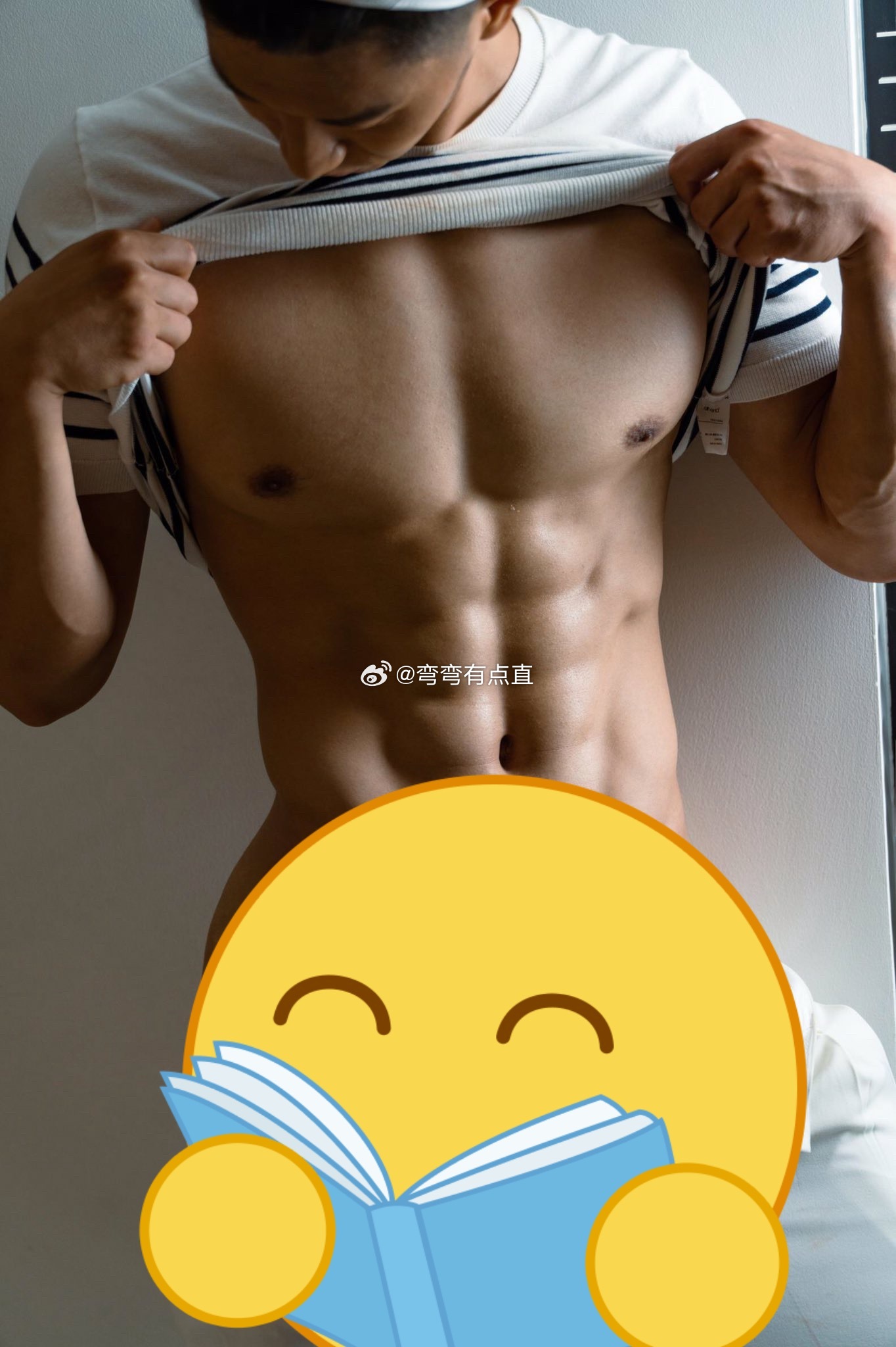 这艺术照拍的是真的很绝 完美展示了➗ 哒 黑 ​​​