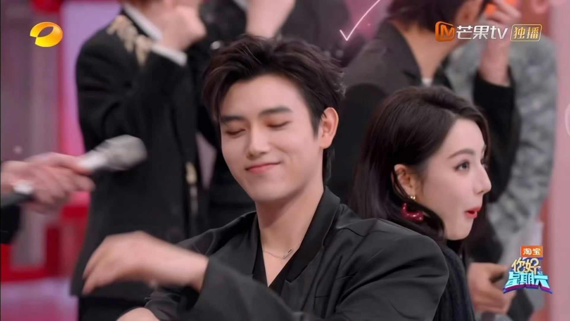 陈哲远少上点网吧俺真的不中了，陈哲远少上点网吧，好六直接玩陈飞宇我的最爱梗，哲远