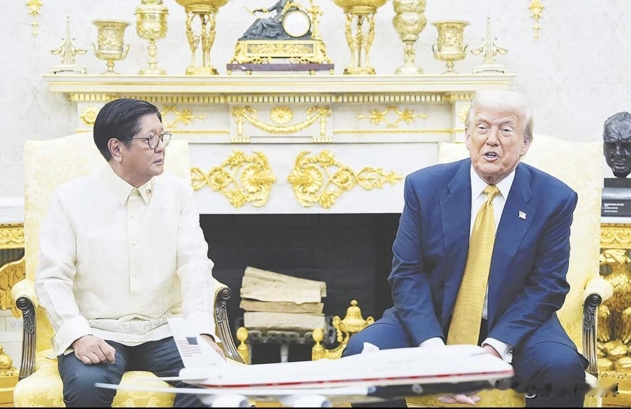 就在刚刚，
美国大年初一挑衅中国，公开发了一个声明。

美菲战略对话16日举行，