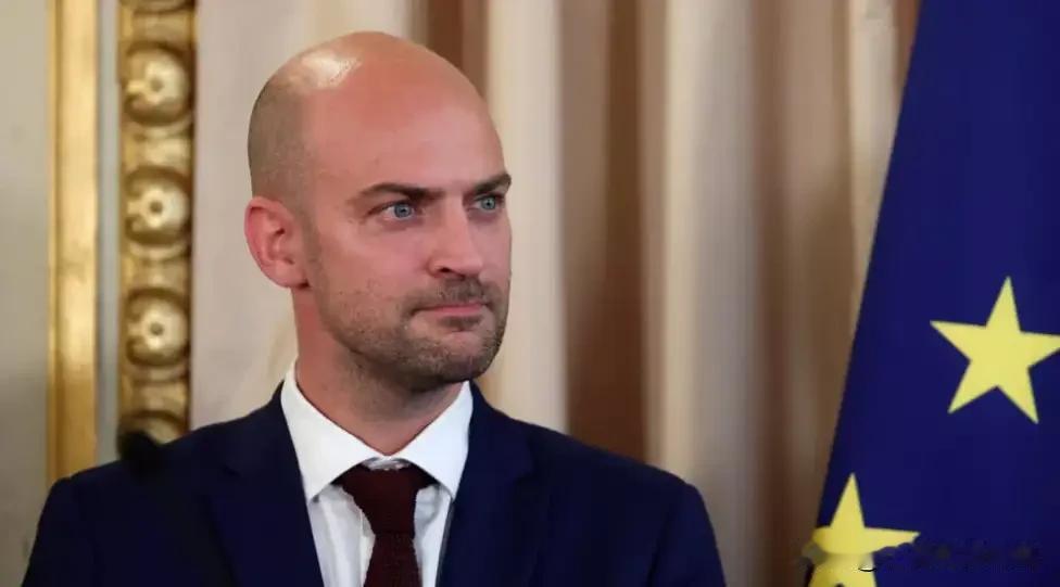 法国外长:这场冲突对俄罗斯而言就是灾难性的惨败！

2月3日，法国外长巴罗表示，