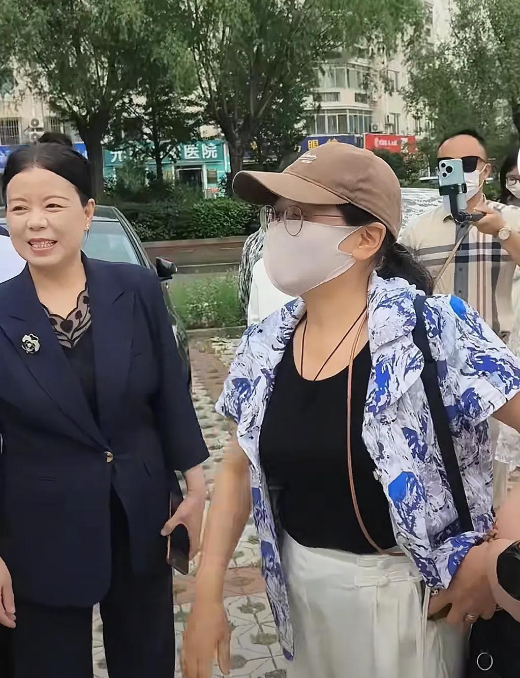 很感慨，泪目了！
柴桑，许姚，四宝，这家人太不容易了，在泥泞中挣扎了这么久，每个
