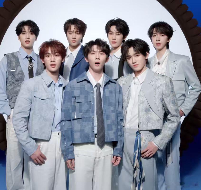 时代少年团扭出属于我们的舞台 时代少年团玩心时代  时代少年团玩心时代，时代少年