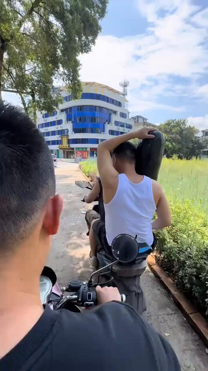 啊，哈哈哈哈。