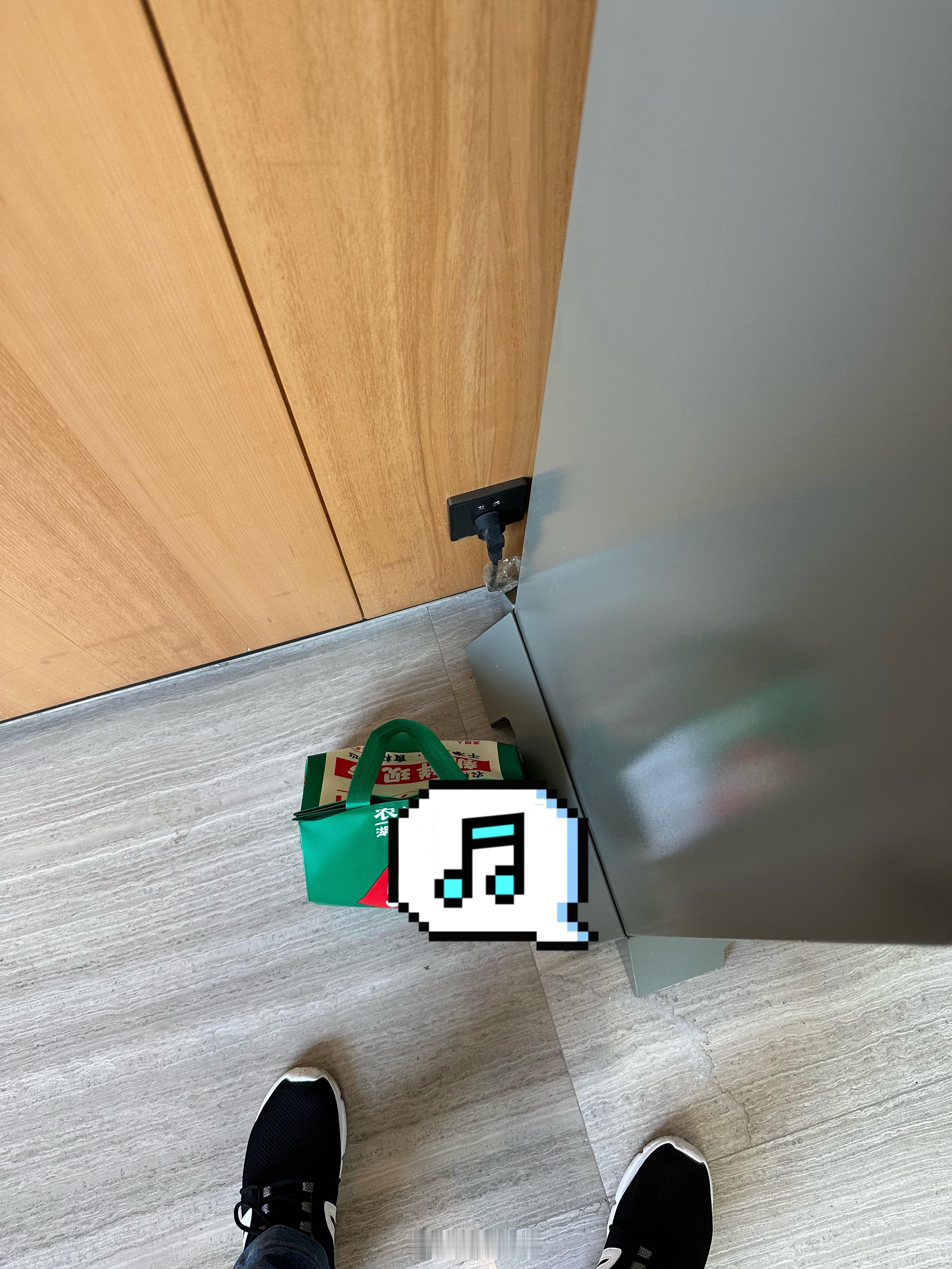 吃午饭了吗？抽一个铁粉（价值20），点赞就好了 北京  抽奖详情