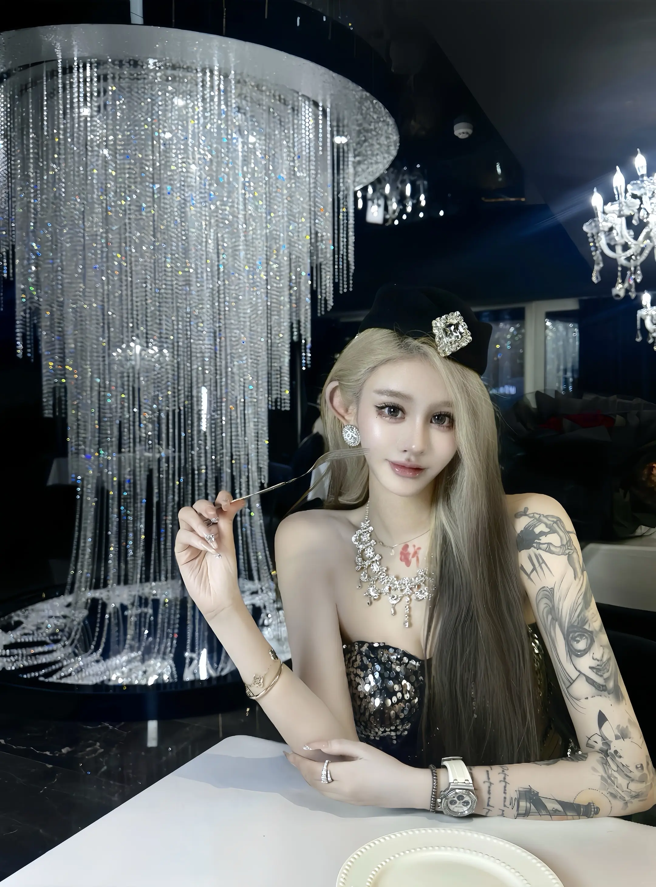 "姐守的不是妇道  是妇科  好色是真好色  老实也是真老实  内分泌...