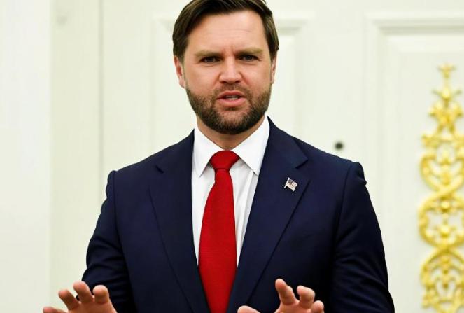 如果你看到一个超级大国的副总统，此时此刻正坐在一间富丽堂皇却空无一人的谈判室里，