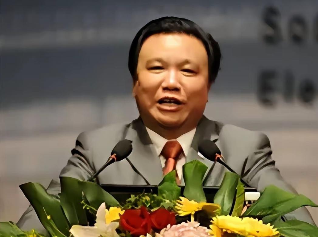 半点不冤！捐给美国7千万，满嘴"中国穷关我啥事"，如今破产了 
2011年1月2