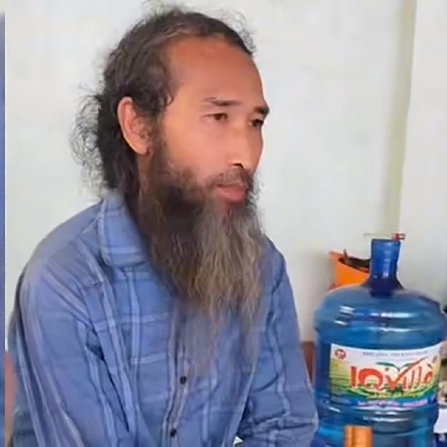 小松和秋秋在越南省城安沛建民宿遇到了难题，干活的大师傅走了，资金链也断了，秋秋无