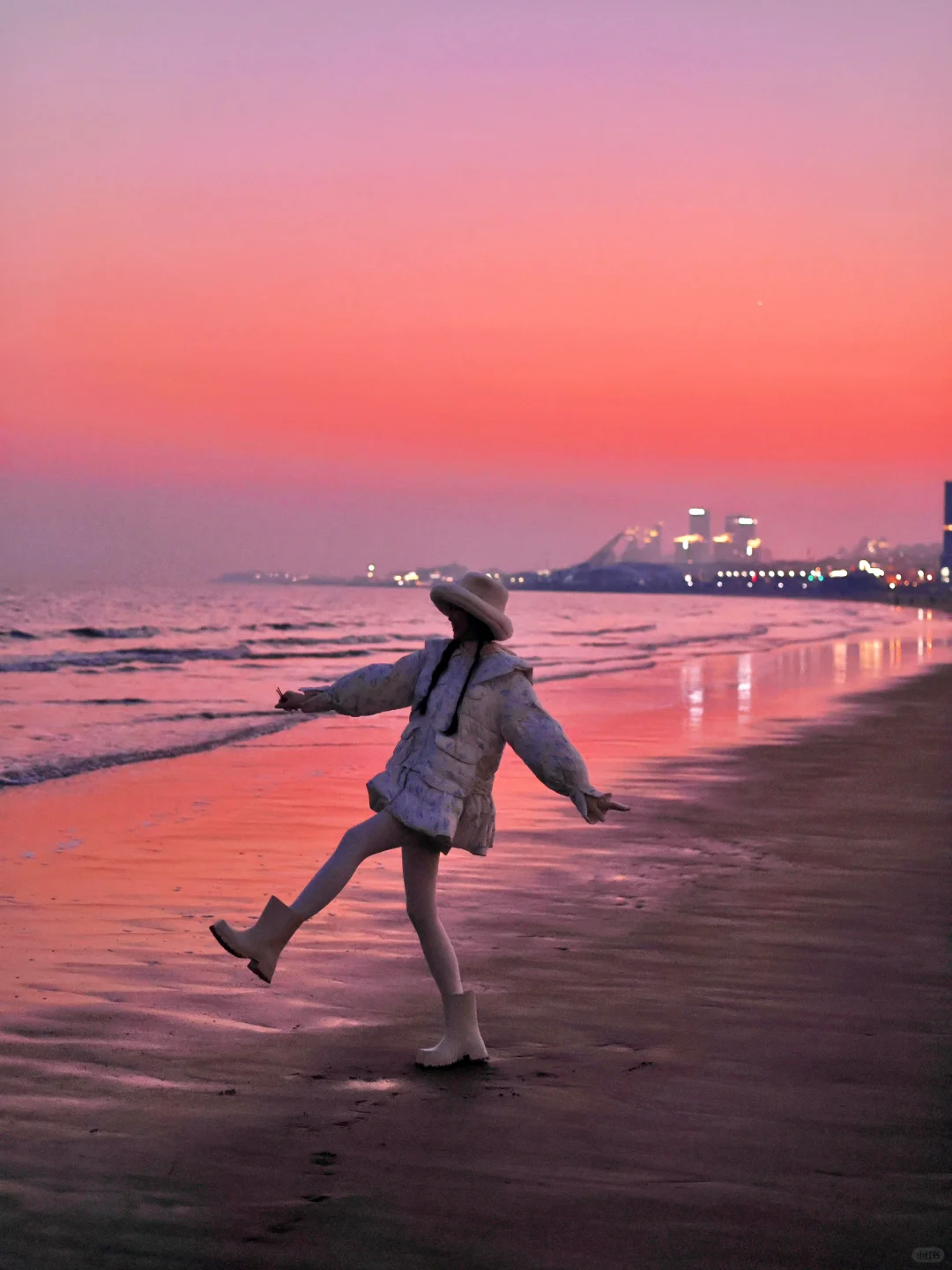 反复爱上青岛海边的pink blue hour💕