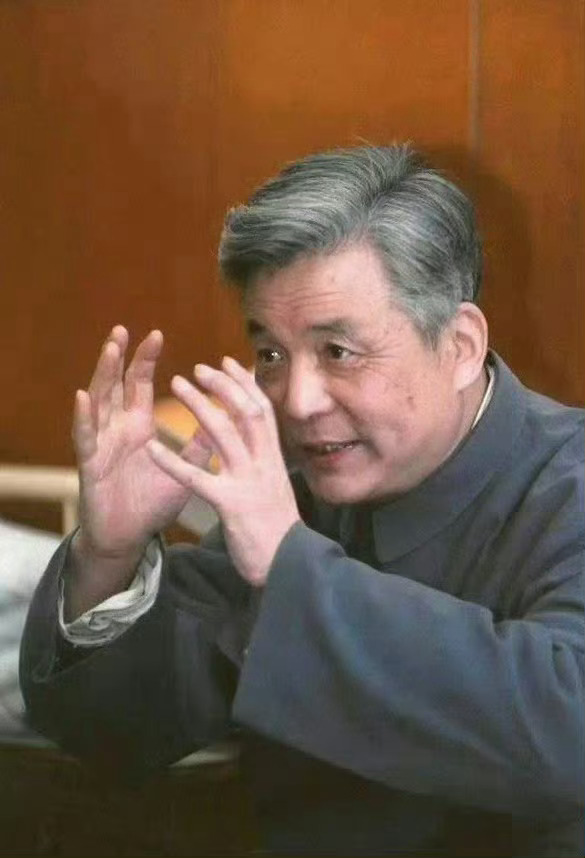 邓稼先逝世40周年。1986年的今天，邓稼先逝世，终年62岁。缅怀，邓老！