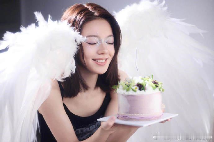 赵今麦骄阳似我生日剧照骄阳似我祝赵今麦生日快乐 骄阳映眸，温柔有光。聂曦光的真诚