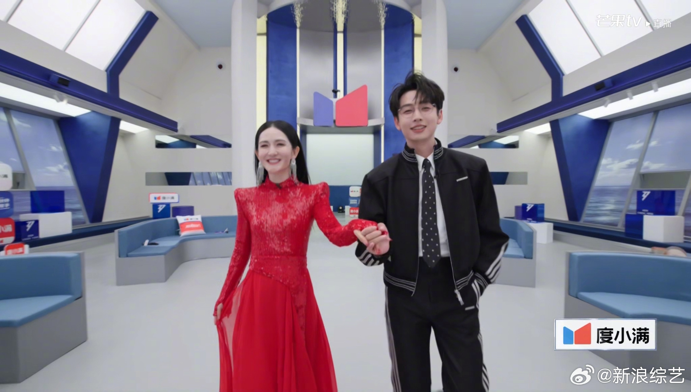 乘风初见面直播 乘风初见面直播终于拉开序幕！看着姐姐们一个个带着热忱奔赴而来，开